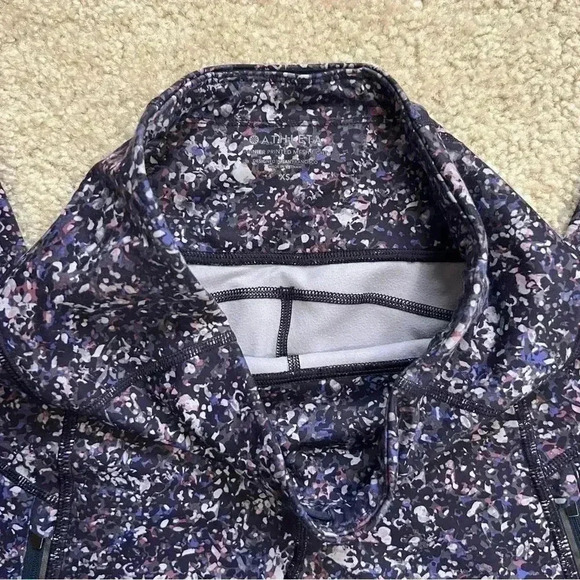 Athleta Rainer Printed Mesh Tight Leggings Purple Women Size XS Gym Active. - Picture 5 of 16